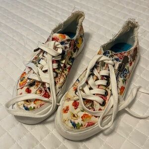Blowfish Women’s Floral Canvas Sneakers – Size 6 – New, Never Worn‎